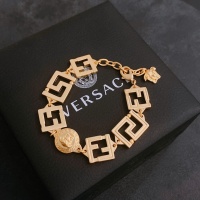 $38.00 USD Versace Bracelet #993373