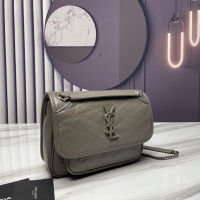 $160.00 USD Yves Saint Laurent YSL AAA Quality Messenger Bags For Women #994568
