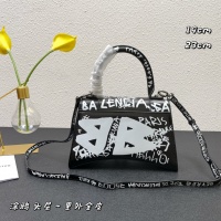 $135.00 USD Balenciaga AAA Quality Messenger Bags For Women #994918