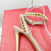 $128.00 USD Valentino Sandal For Women #995538