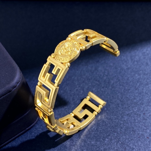 Replica Versace Bracelet #1000260 $32.00 USD for Wholesale