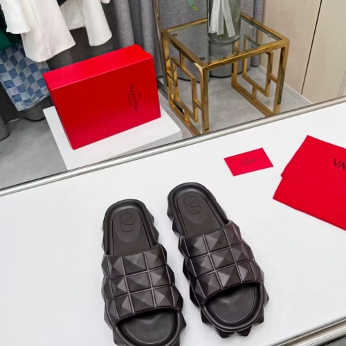 Valentino Slippers For Women #1000788