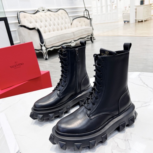 Valentino Boots For Women #1000821