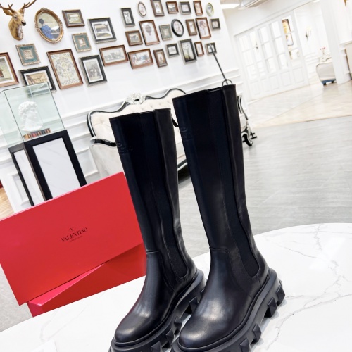 Valentino Boots For Women #1000833