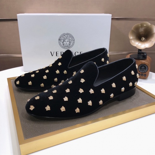 Versace Leather Shoes For Men #1001441