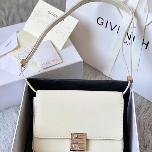 Givenchy AAA Quality Messenger Bags #1001619
