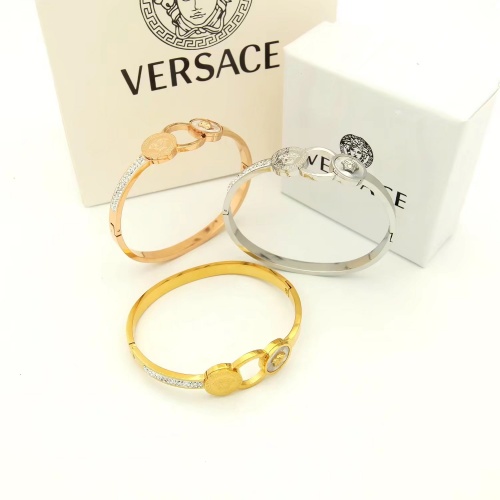 Replica Versace Bracelet #1001987 $27.00 USD for Wholesale