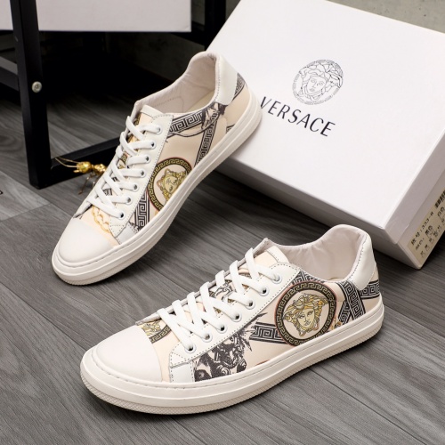 Versace Casual Shoes For Men #1002380