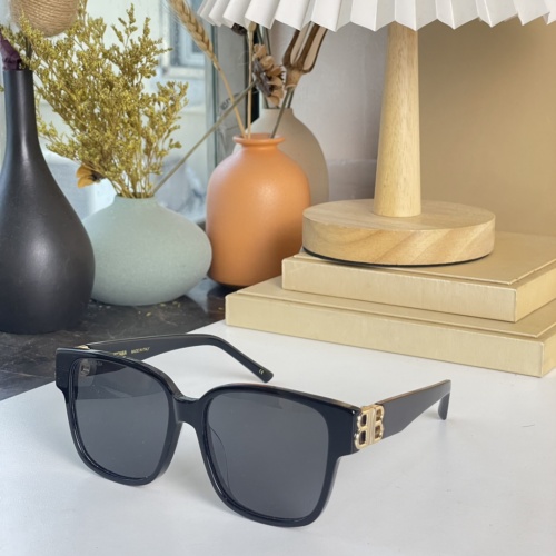 Balenciaga AAA Quality Sunglasses #1003297