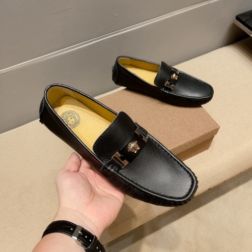 Versace Leather Shoes For Men #1003348 $82.00 USD, Wholesale Replica Versace Leather Shoes