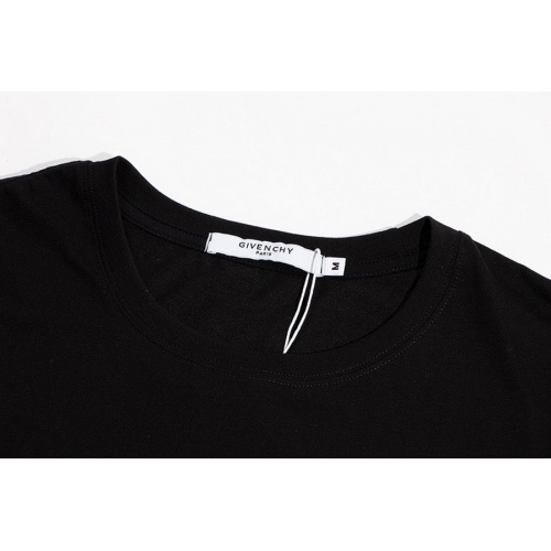 Replica Givenchy T-Shirts Short Sleeved For Unisex #1004561 $27.00 USD for Wholesale