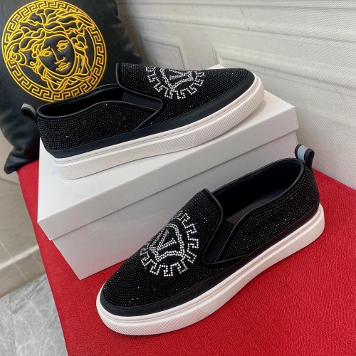 Replica Versace Casual Shoes For Men #1004699 $76.00 USD for Wholesale