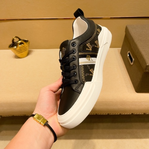 Replica Versace Casual Shoes For Men #1004714 $76.00 USD for Wholesale