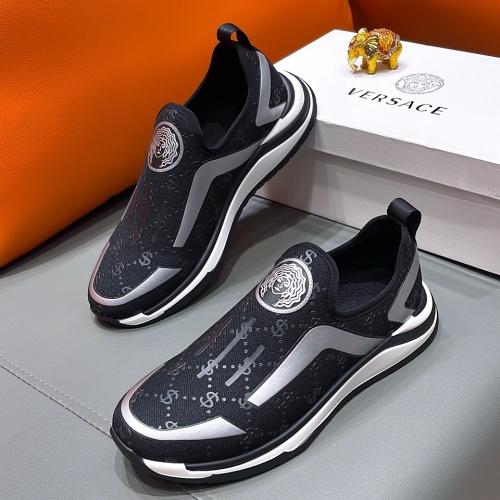 Versace Casual Shoes For Men #1005464