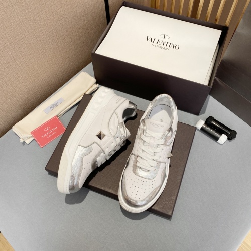 Valentino Casual Shoes For Women #1005550