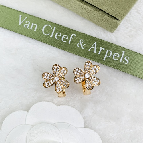 $36.00 USD Van Cleef & Arpels Earrings For Women #1006068