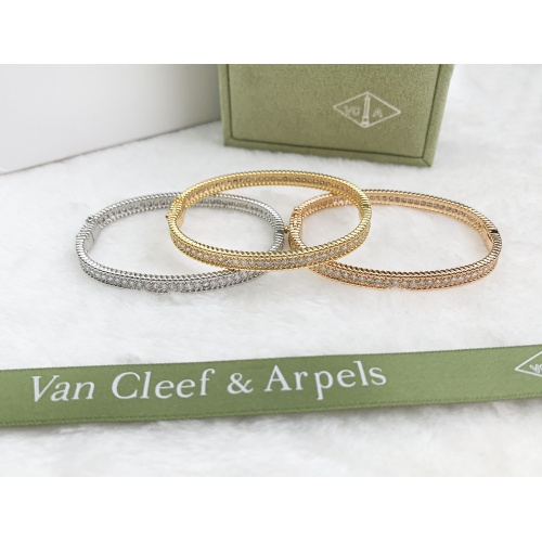 Replica Van Cleef & Arpels Bracelet #1006167 $38.00 USD for Wholesale