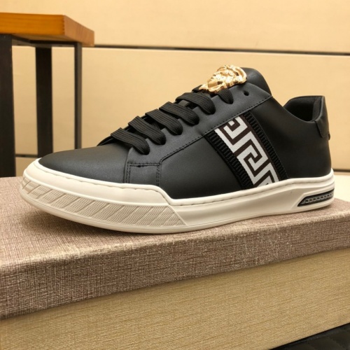 Replica Versace Casual Shoes For Men #1006237 $68.00 USD for Wholesale