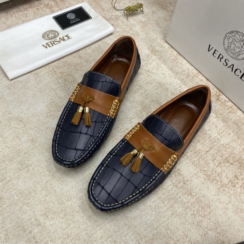 Versace Leather Shoes For Men #995813