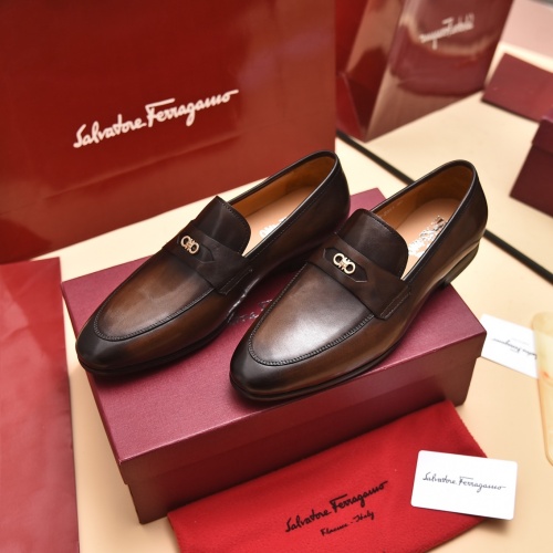 Salvatore Ferragamo Leather Shoes For Men #996737