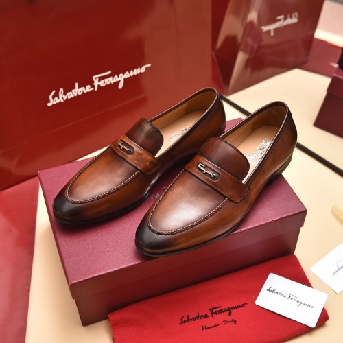 Salvatore Ferragamo Leather Shoes For Men #996739