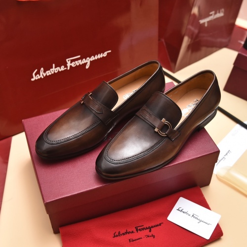 Salvatore Ferragamo Leather Shoes For Men #996748
