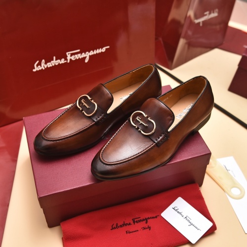 Salvatore Ferragamo Leather Shoes For Men #996758