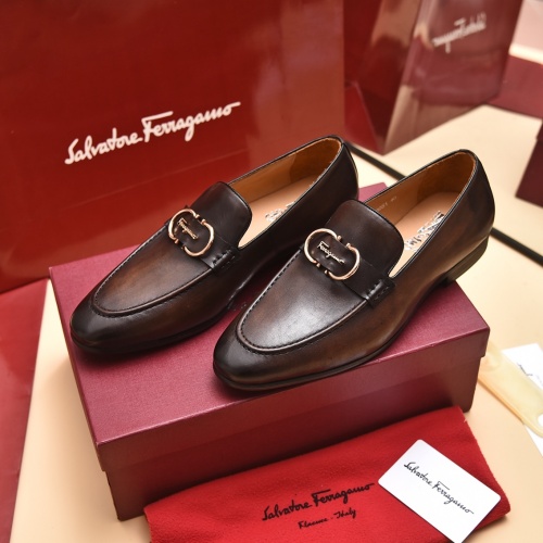 Salvatore Ferragamo Leather Shoes For Men #996759