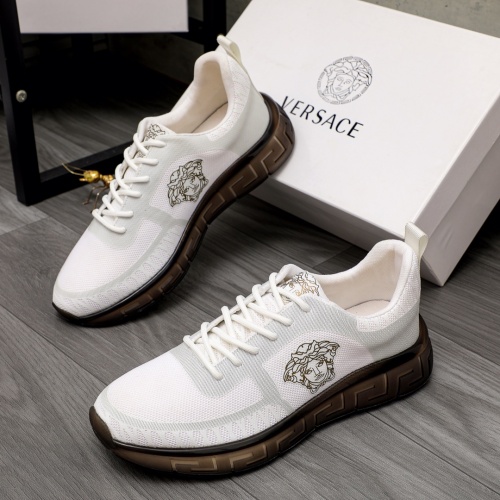 Versace Casual Shoes For Men #997280