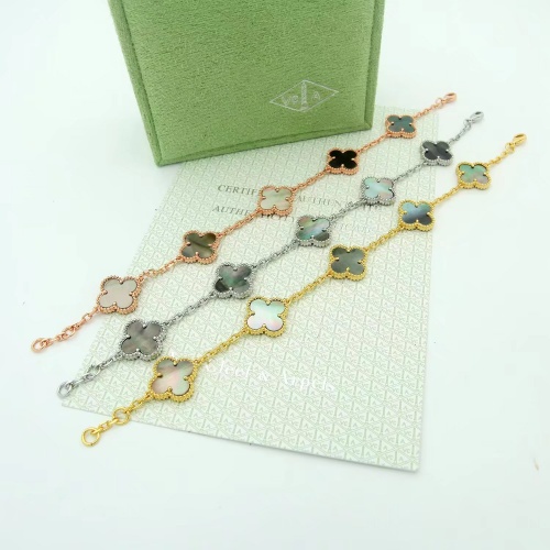 Replica Van Cleef & Arpels Bracelet For Women #997372 $36.00 USD for Wholesale