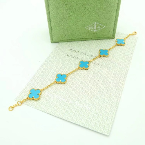Replica Van Cleef & Arpels Bracelet For Women #997393 $36.00 USD for Wholesale