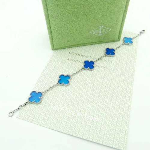 Replica Van Cleef & Arpels Bracelet For Women #997394 $36.00 USD for Wholesale