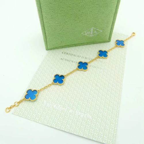 Replica Van Cleef & Arpels Bracelet For Women #997396 $36.00 USD for Wholesale