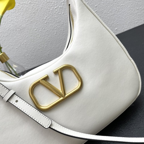 Replica Valentino AAA Quality Messenger Bags For Women #997582 $108.00 USD for Wholesale