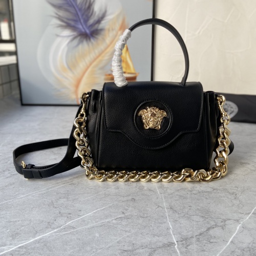 Versace AAA Quality Messenger Bags For Women #997602 $160.00 USD, Wholesale Replica Versace AAA Quality Messenger Bags