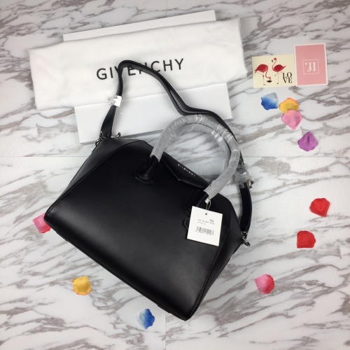 Replica Givenchy AAA Quality Handbags For Women #997644 $172.00 USD for Wholesale