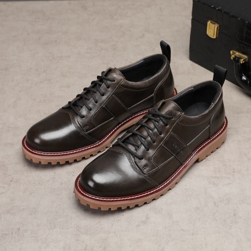 Prada Leather Shoes For Men #997655