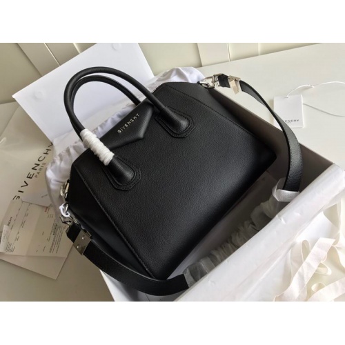 Givenchy AAA Quality Handbags For Women #997672