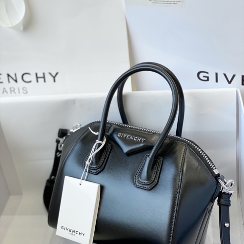 Givenchy AAA Quality Handbags For Women #997688