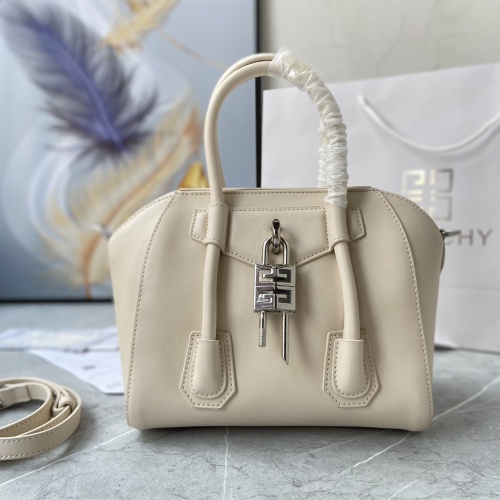 Givenchy AAA Quality Handbags For Women #997699