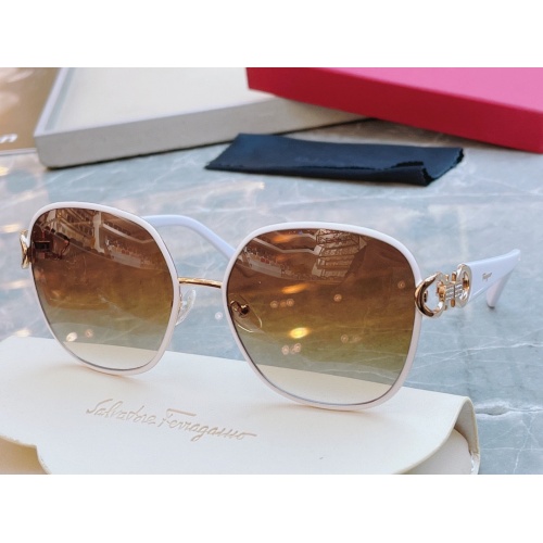 Salvatore Ferragamo AAA Quality Sunglasses #997965