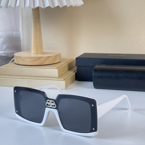 Balenciaga AAA Quality Sunglasses #998101