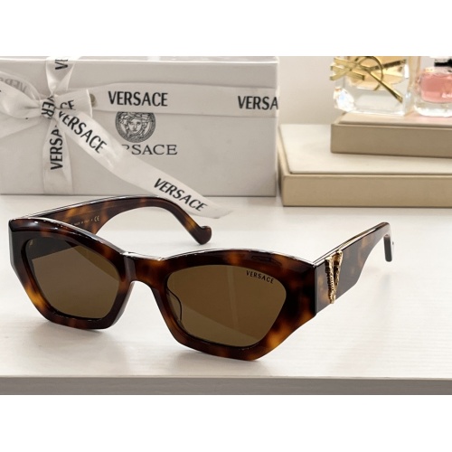 Versace AAA Quality Sunglasses #998198
