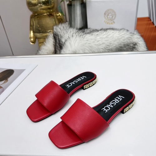 Versace Slippers For Women #998529