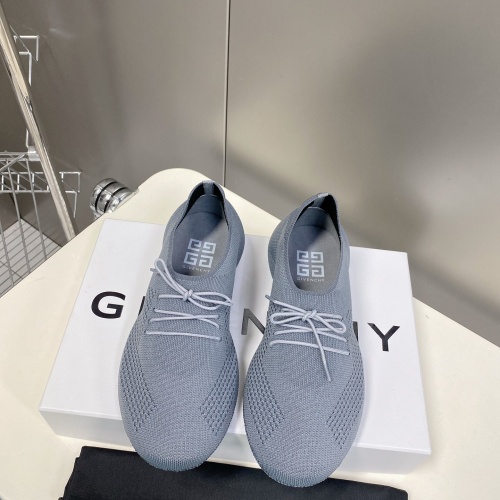 Givenchy Casual Shoes For Men #999071