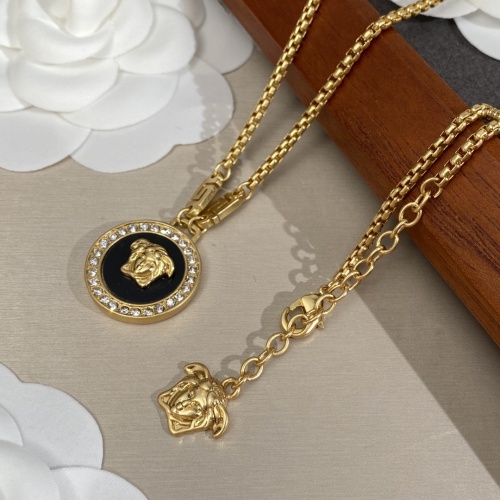 Versace Necklace #999455 $32.00 USD, Wholesale Replica Versace Necklaces