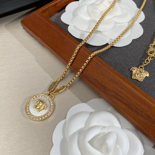 Versace Necklace #999456 $32.00 USD, Wholesale Replica Versace Necklaces