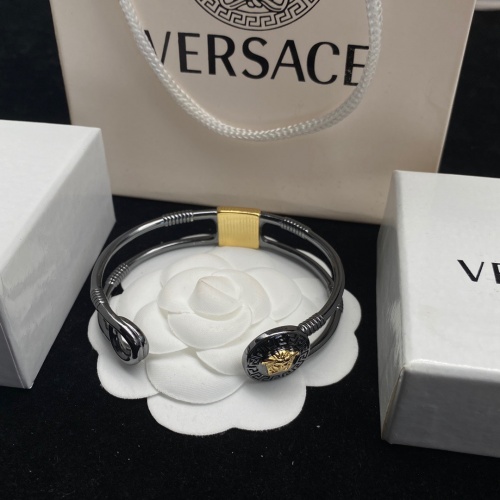 Versace Bracelet #999480