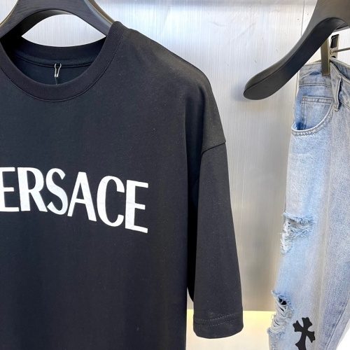 Replica Versace T-Shirts Short Sleeved For Men #999648 $42.00 USD for Wholesale