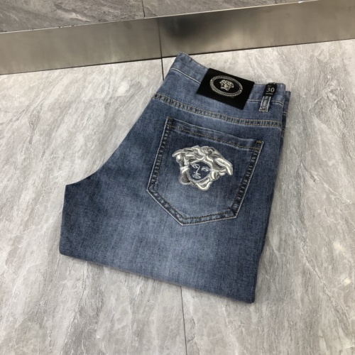 $60.00 USD Versace Jeans For Men #999672